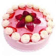 1 Kg Strawberry Cake to India