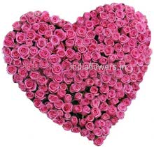 150 Roses Heart
