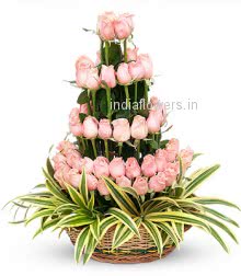 Pink Roses Flower Arrangement to India