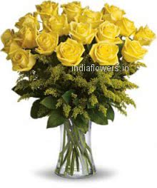 For your best friend 24 Yellow Roses in a Vase for Friendship