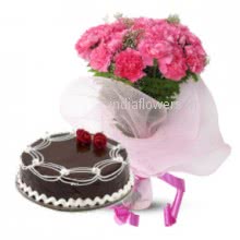 Gift for love with the fragrance of love, Bunch of 20 carnation. Half kg. Chocolate cake